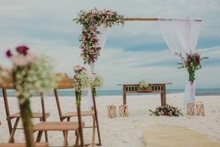 Angelitta Moyra - 19