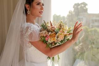 Lorraine Castello Branco Beauty Artist - 16