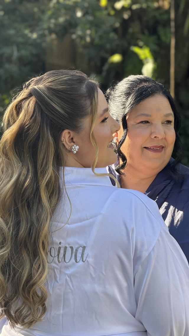Tatiane Ribeiro Maquiagem e Penteado - 3