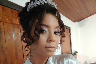 Nívea Rodrigues Maquiagem e Penteado - 18