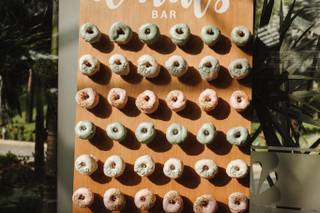Home Dias Donuts - 14