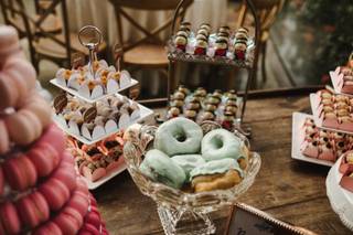 Home Dias Donuts - 15