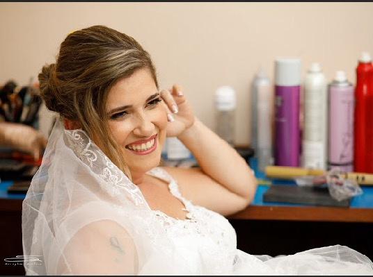 Carol Cardoso - Makeup Artist - 3