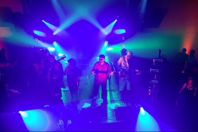 Banda EU - 4