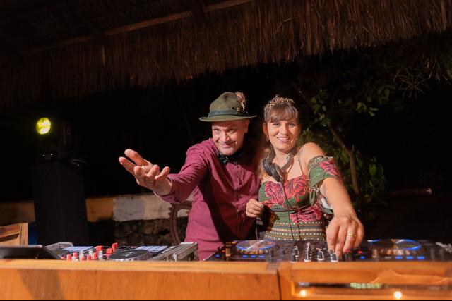 Married DJs - 1