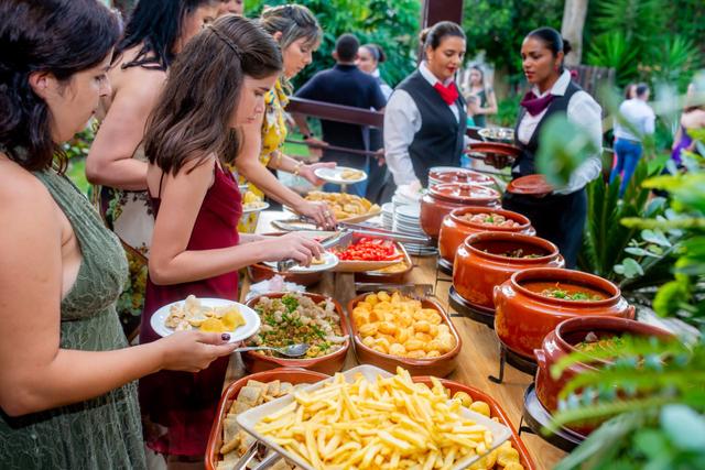 Miriam Rios Buffet - 3