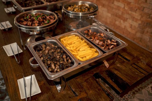 Poropa's Buffet - 4