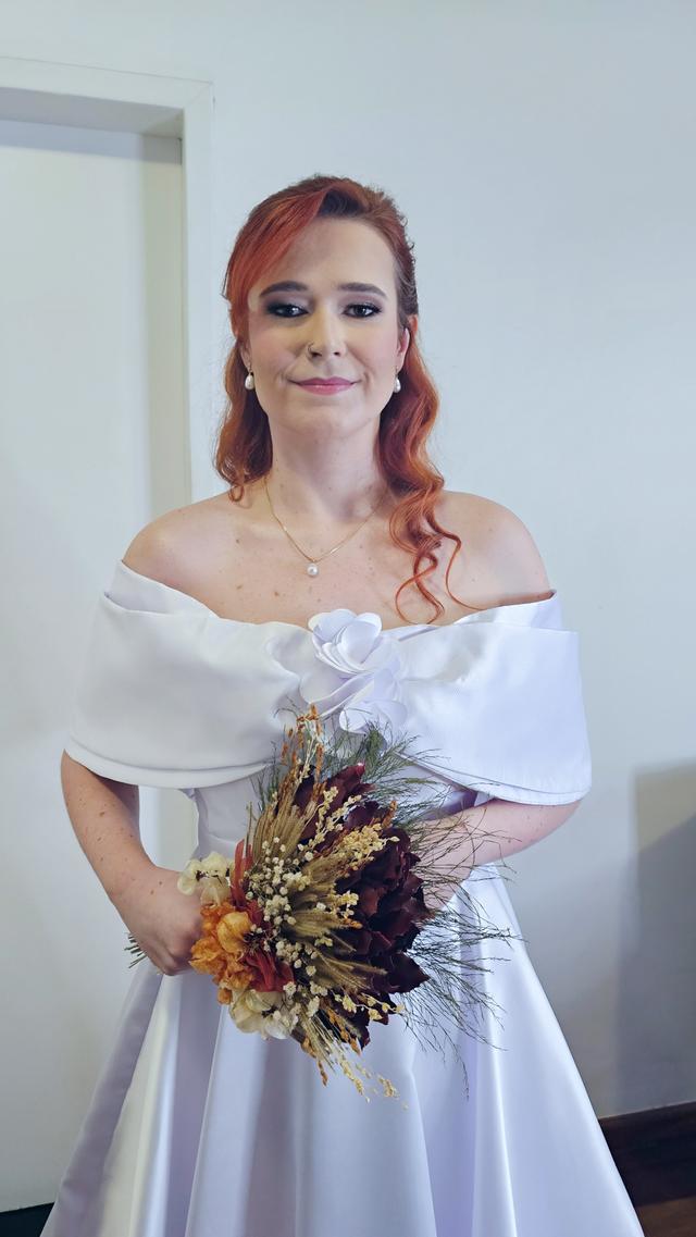 Simone Mota Maquiagem e Penteado - 2