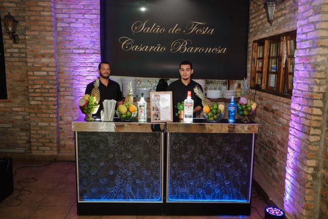 Amuse Bartenders - 3
