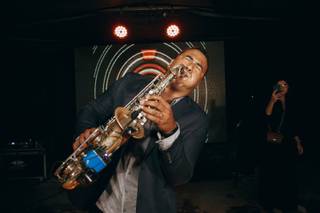 Douglas Ribeiro Sax - 8