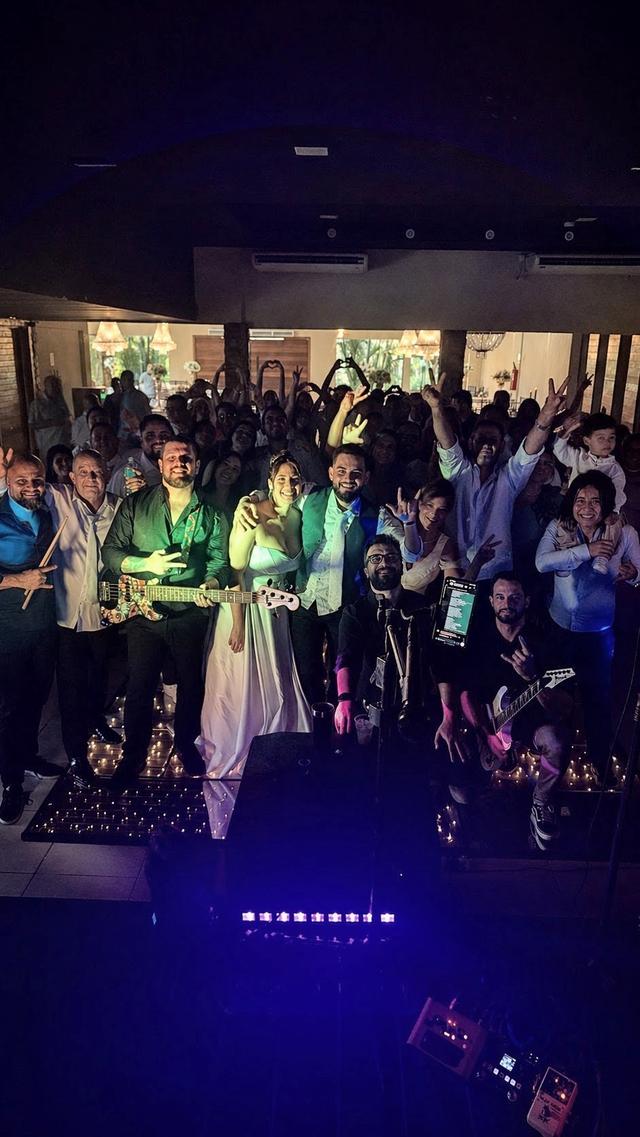 Banda Éramos6 - 3