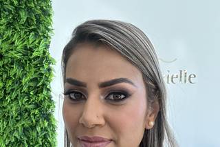Débora Grazielle Makeup - 23