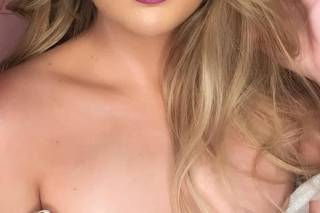 Ariane Motta Makeup - 6