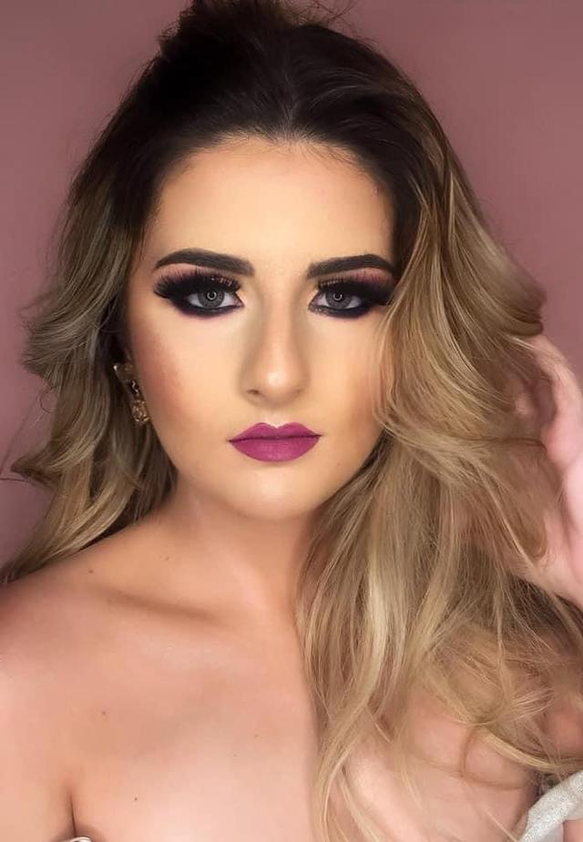 Ariane Motta Makeup - 3