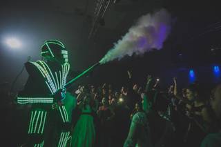 Robô de LED Tático - 13