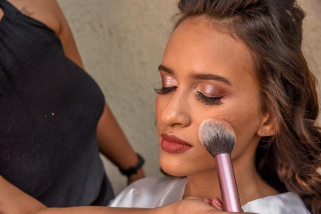 Érida Grace Makeup e Penteados - 4
