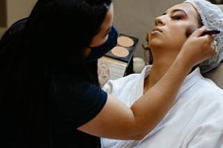 Espaço Alyne Fiori - Cabelo e Estética - 11