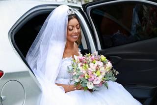 Nívea Rodrigues Maquiagem e Penteado - 28