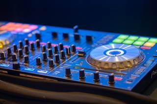 Agitasom DJs - 9