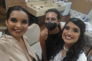Carolina Fernandes Maquiagem e Penteado - 21