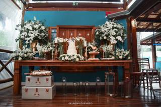Douglas Decor - 18