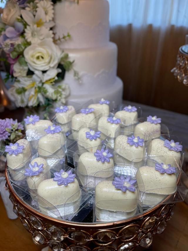 Surmonter Buffet - 4