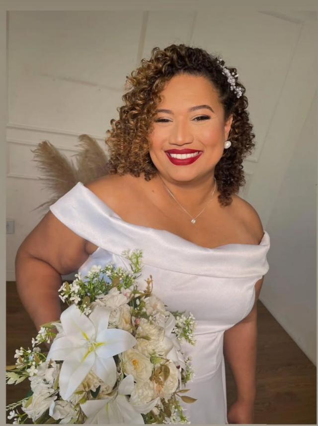 Suellen Flores Makeup - 2
