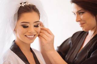 Eloana Aguirre Maquiagem e Penteado - 9