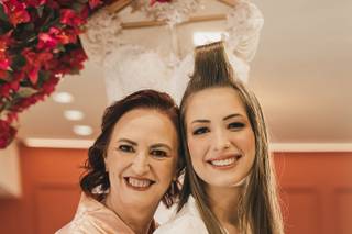 Adri Oliveira - Beauty Designer - 9