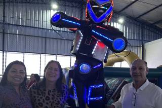 Mf Eventos - Robô de led - 16