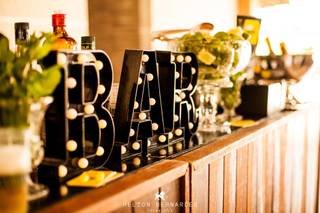 Hot Show Bar - 3