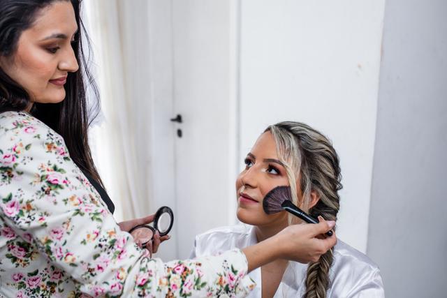 Suellen Flores Makeup - 4