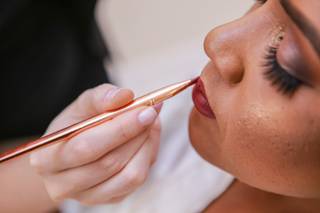 Camila Schmitz Beauty Lounge - 14
