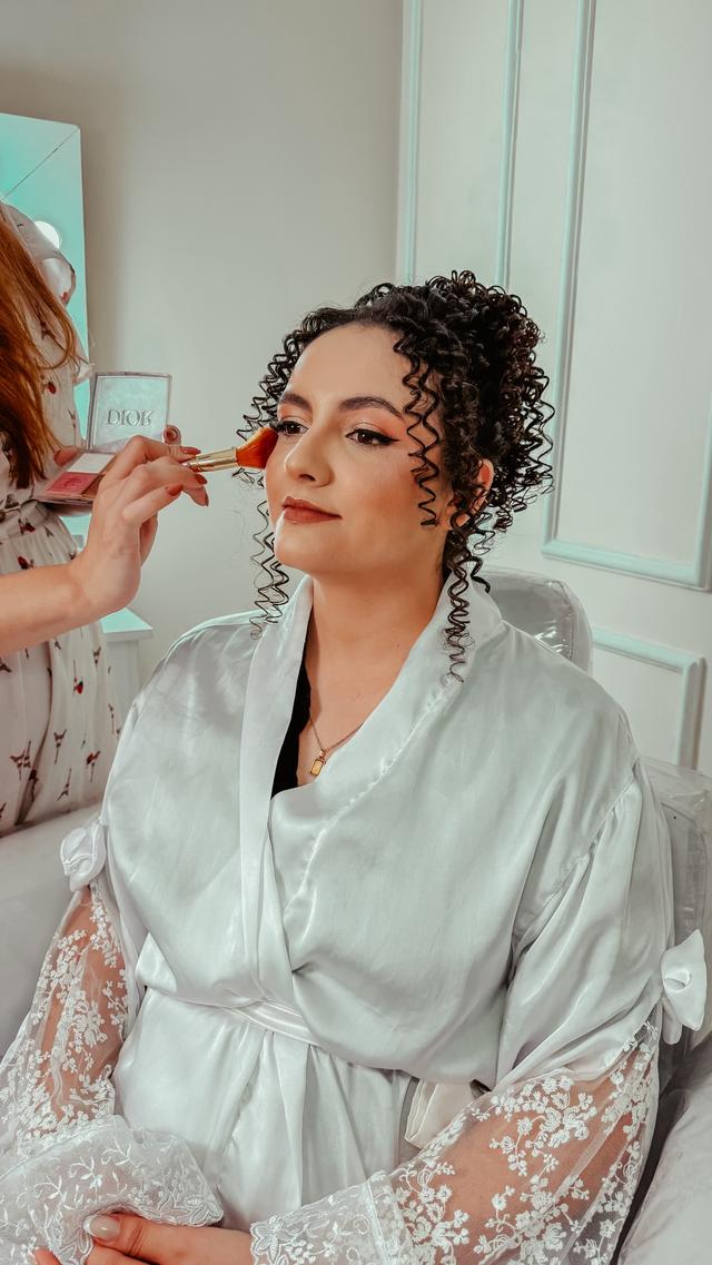 Cheldeneve Make Up - 1