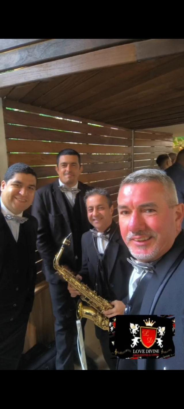 Orquestra & Coral Love Divine - 1