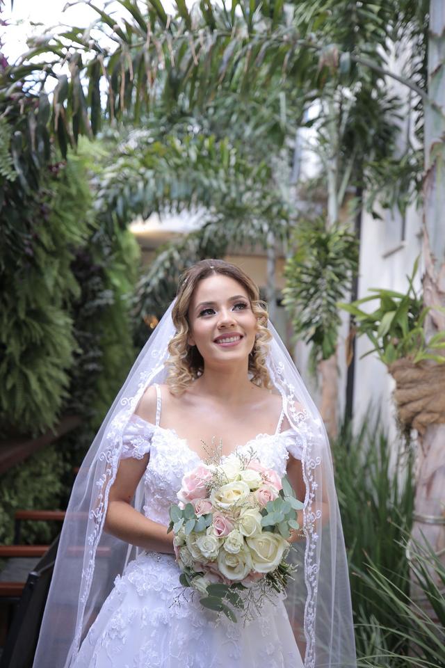 Daniela Bachi Beauty Artist - 2