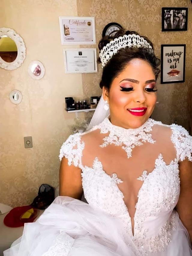 Amanda Aline - Maquiagens & Penteados - 2