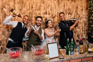 Pineapple's Bar - 8