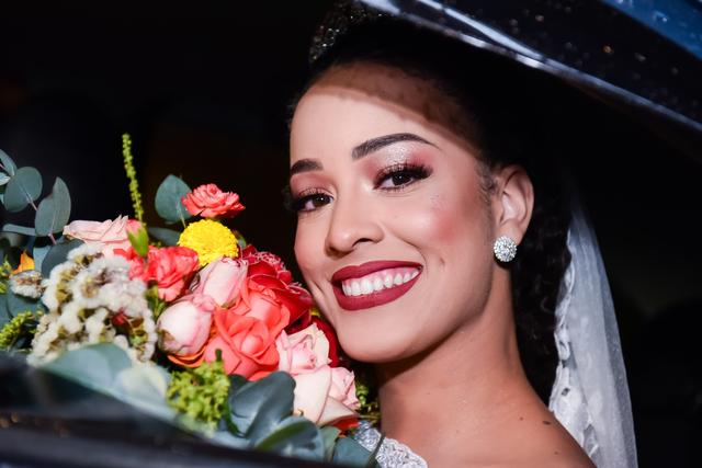 Nívea Rodrigues Maquiagem e Penteado - 1