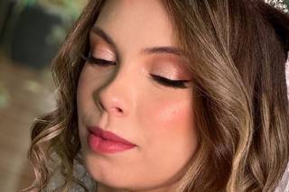 Adriana Lima Makeup - 9