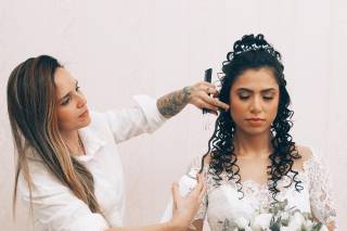 Aline Mattos - Makeup Artist - 13