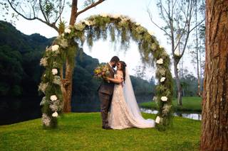 Tati e Beatriz Decorações e Eventos - 13