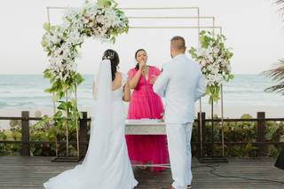 Angela Karla Ferreira - 21