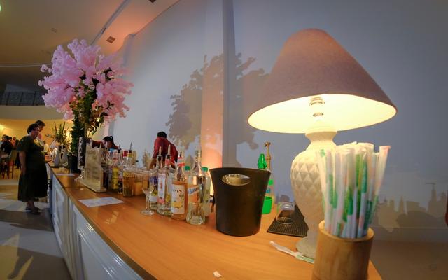 Los Guapo's Luxurys Bar - 1