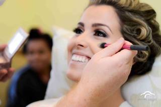 Thiago Xavier - Make up & Hair Artist - 26