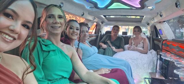 Lux Limousines - 1