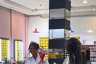 Carbella Studio Hair - 15