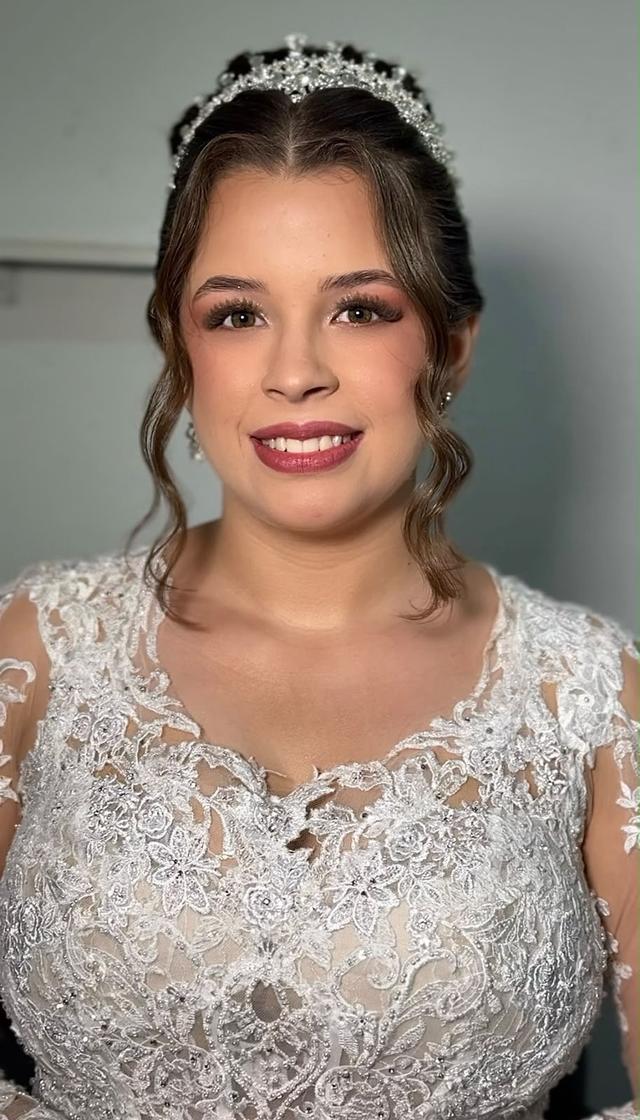 Larissa Santos Beauty Artist - 2