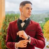 Carlos