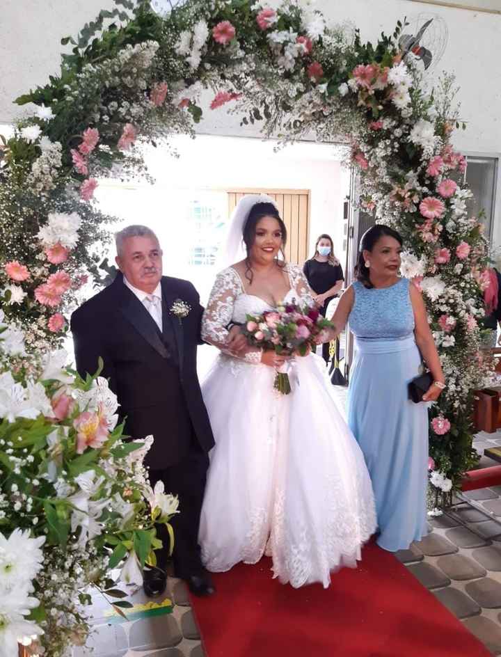 Arco de flores para a cerimônia… vale ou não vale o PIX? 1